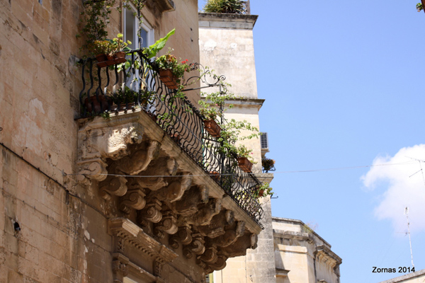 Lecce balcone barocco