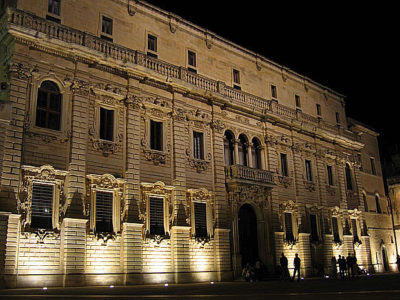 Lecce Piazza del Duomo il Seminario