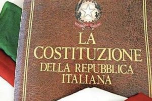Il libro della Costituzione Italiana